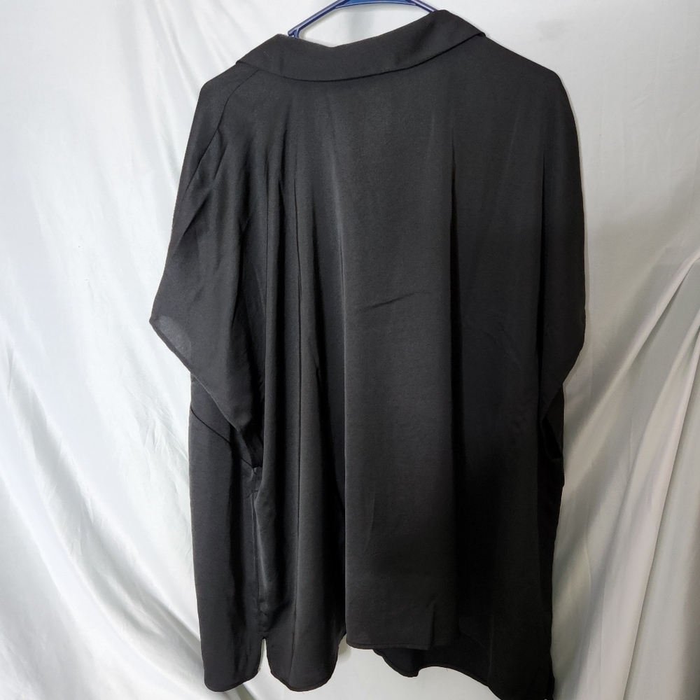 Ava & Viv Women's Satin Short Sleeve Button-Front Shirt Black - Picture 11 of 12
